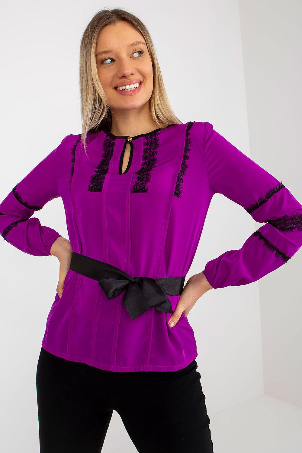 Blouse model 176735
